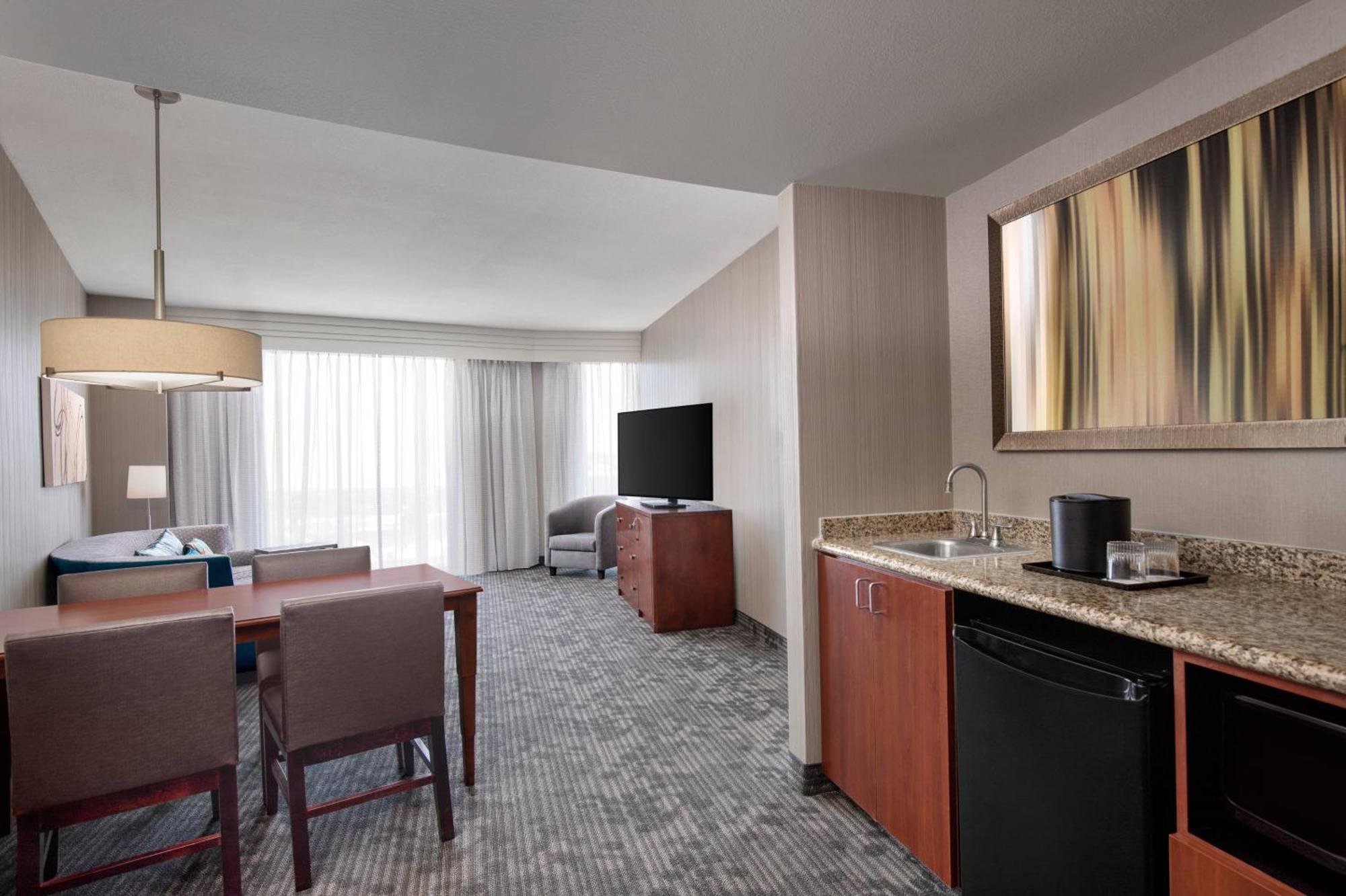 Courtyard By Marriott Dallas Allen At Allen Event Center Exterior foto